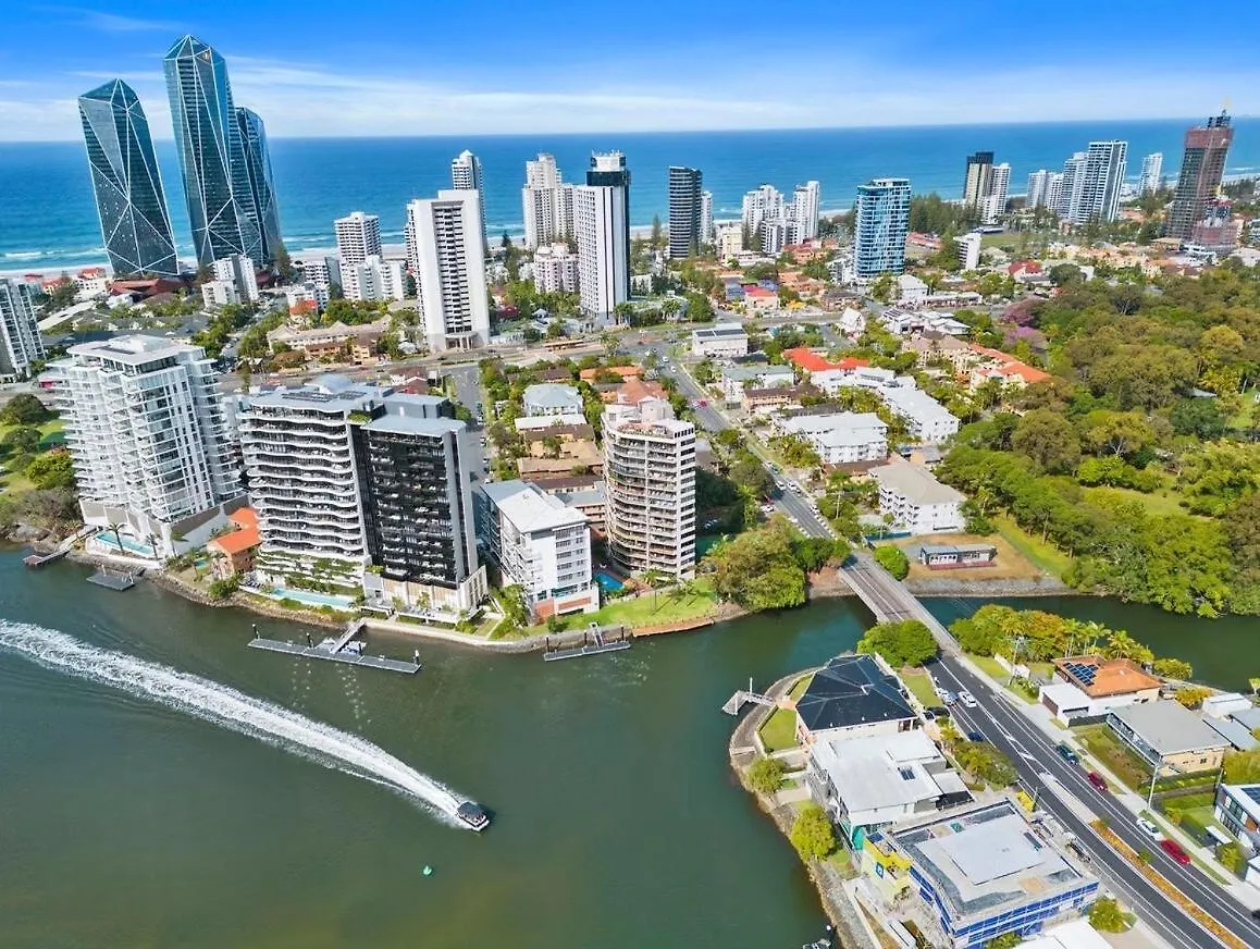 Lejlighed Luxury Living On Monaco Riverfront Gold Coast